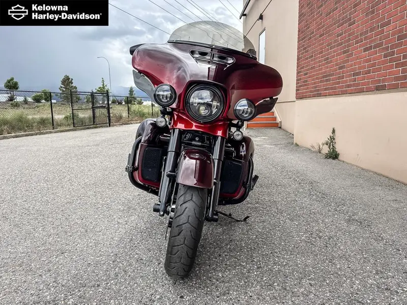 2018 Harley-Davidson FLHTKSE - CVO™ Limited thumbnail 2