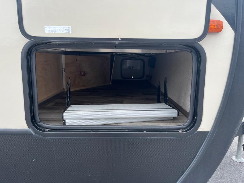 2018 Keystone RV Cougar thumbnail 6