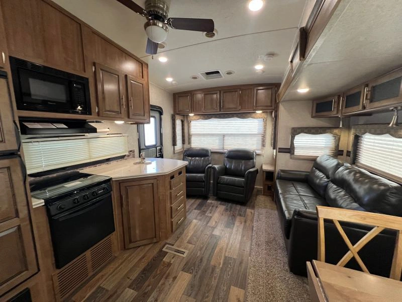 Forest River Flagstaff 527rl 2017 alt