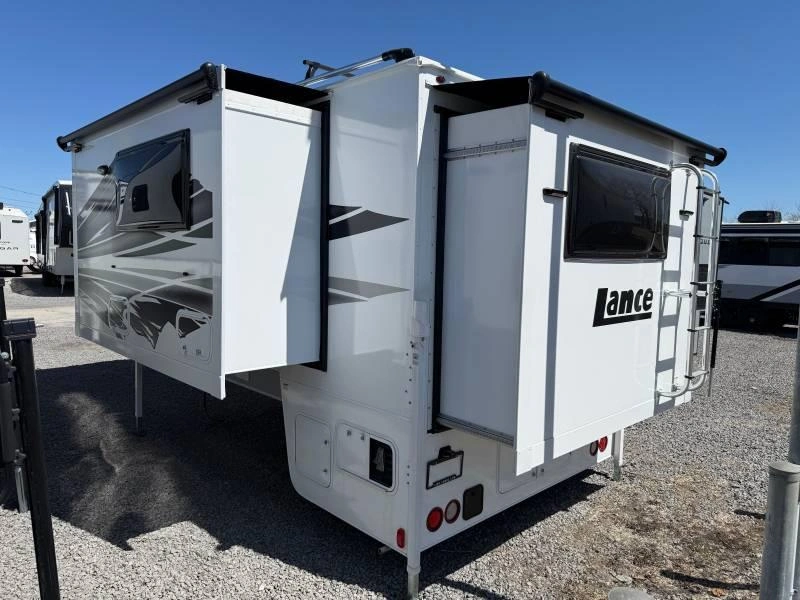 2026 Lance Camper Lance 1172 alt