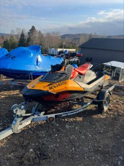 2018 Sea-Doo sprak trixx 2 up for sale in Saint-Jean-de-Matha