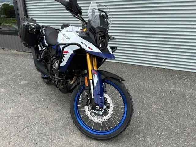 2025 Suzuki V-STROM 800DE thumbnail 2