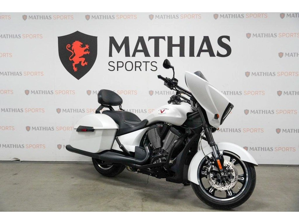 2016 Victory Motorcycles Cross Country alt
