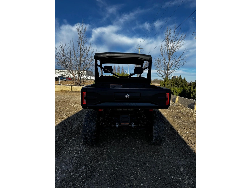 2026 Can-am Defender Xt Hd11 With 10.25" alt