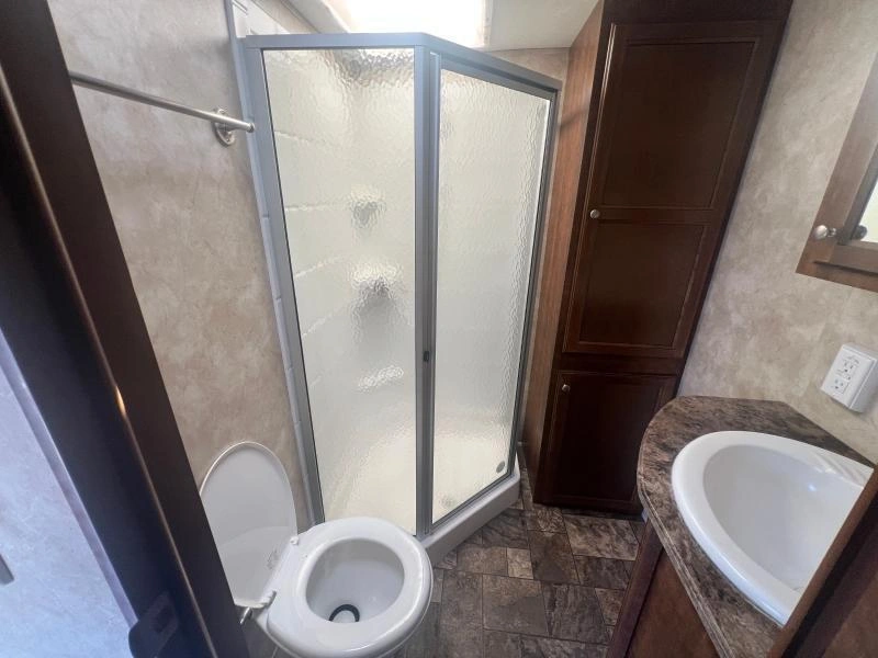 Coachmen Chaparral 274rls 2013 alt