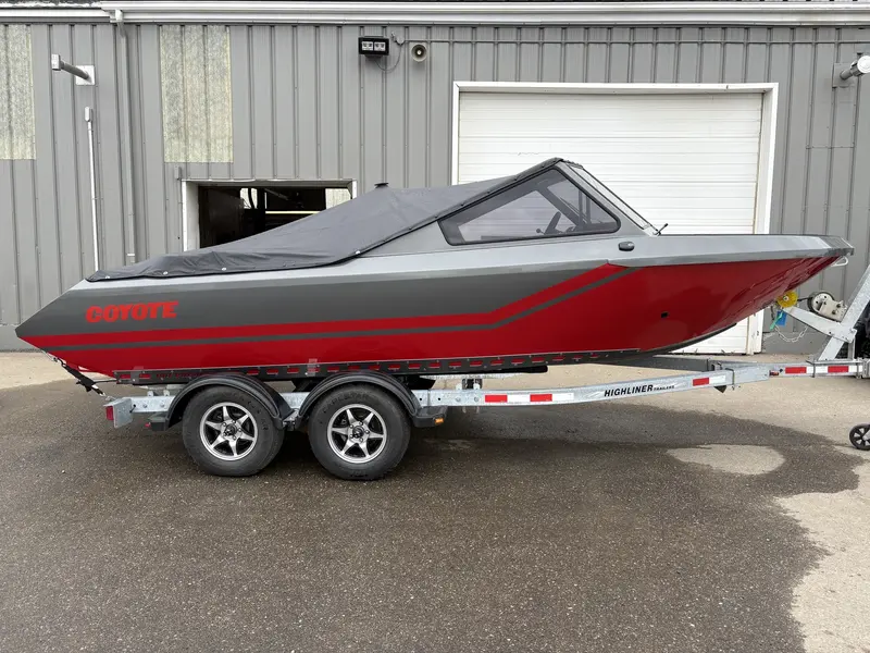 2026 Coyote 180 Predator thumbnail 2