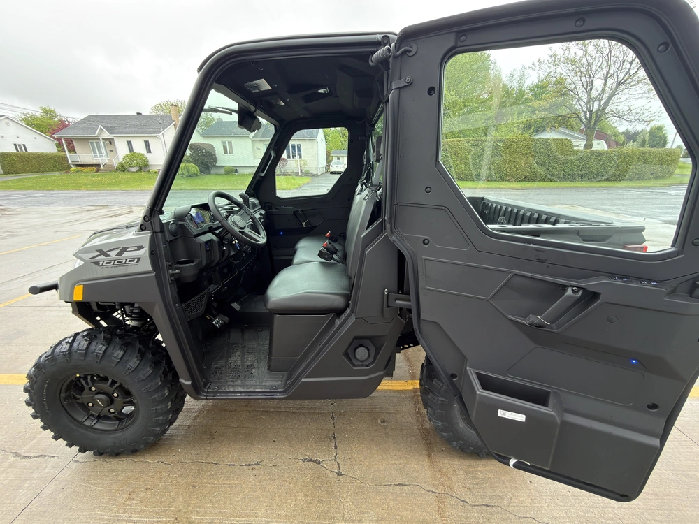 2027 Polaris Ranger Xp 1000 Cab alt