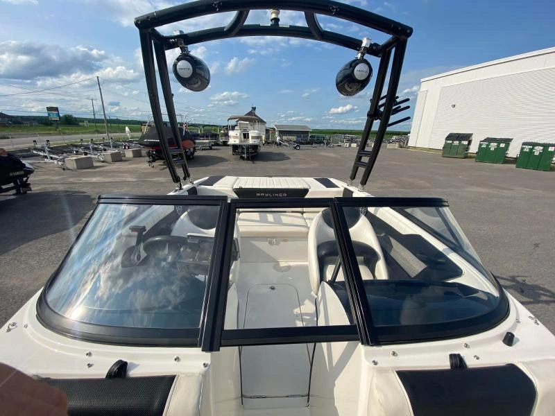Bayliner 185br 2016 alt