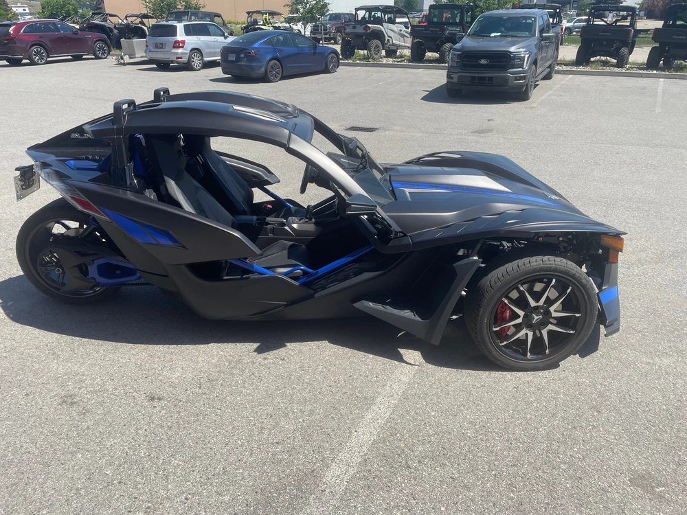 2023 Slingshot Slingshot R (manual) alt