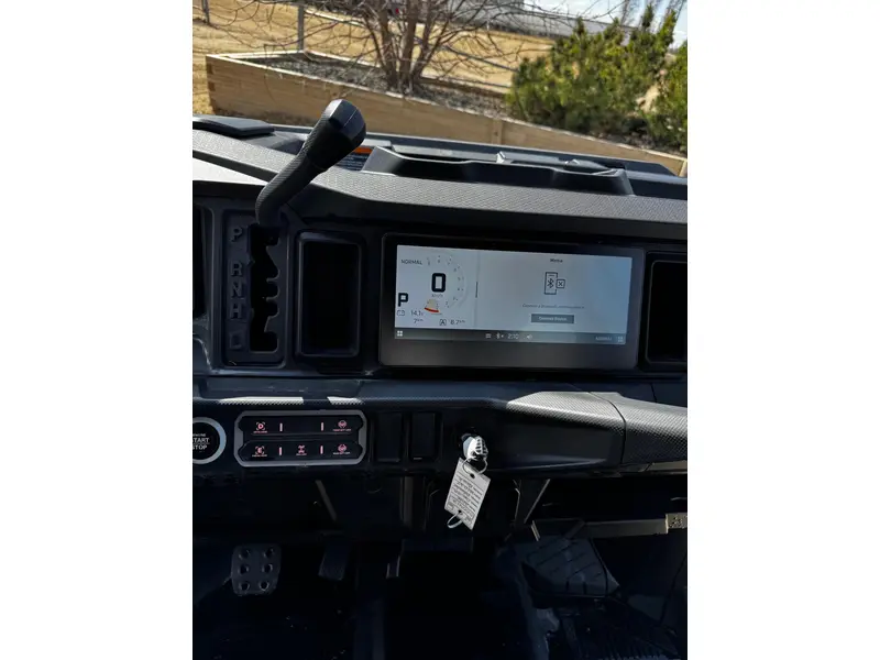2026 Can-Am DEFENDER MAX XT HD11 WITH 10.25" SCREEN thumbnail 6