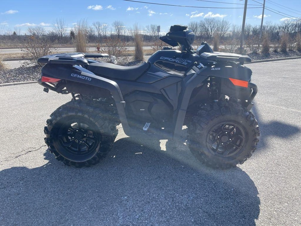 2026 Cfmoto Cforce 600 alt