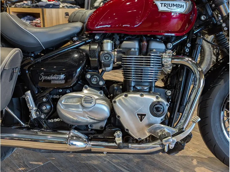 2023 Triumph Bonneville Speedmaster // Cordovan Red thumbnail 6
