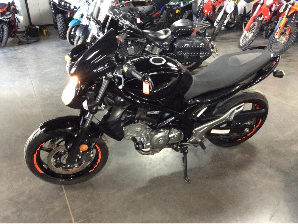 Suzuki Sfv650 Gladius 650 2013 alt