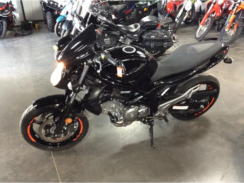 2013 Suzuki SFV650 GLADIUS 650 thumbnail 11