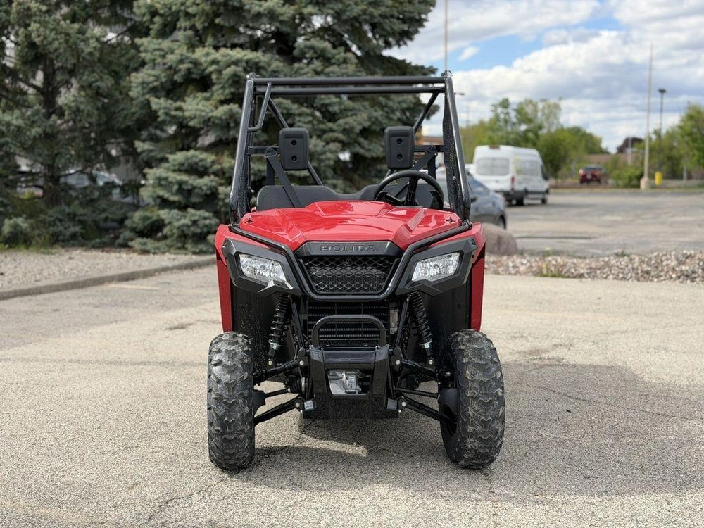 2026 Honda Pioneer 520 alt