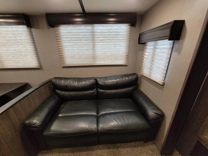 Crossroads Cruiser 30bh 2019 alt
