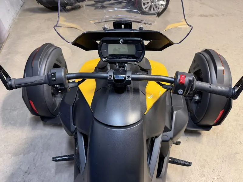 2021 Can-Am RYKER 900 ACE thumbnail 7