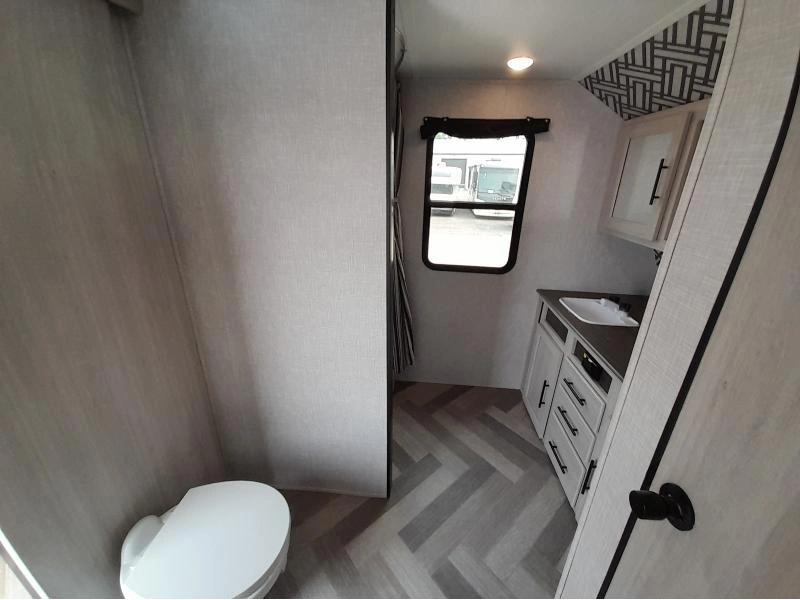 Crossroads Zinger 298fb 2023 alt