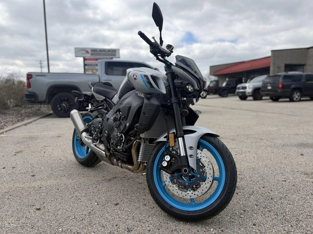 2026 Yamaha Mt-10 alt