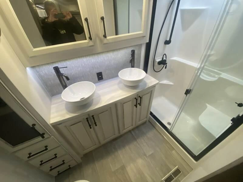 Keystone Rv Montana 3763bp 2022 alt