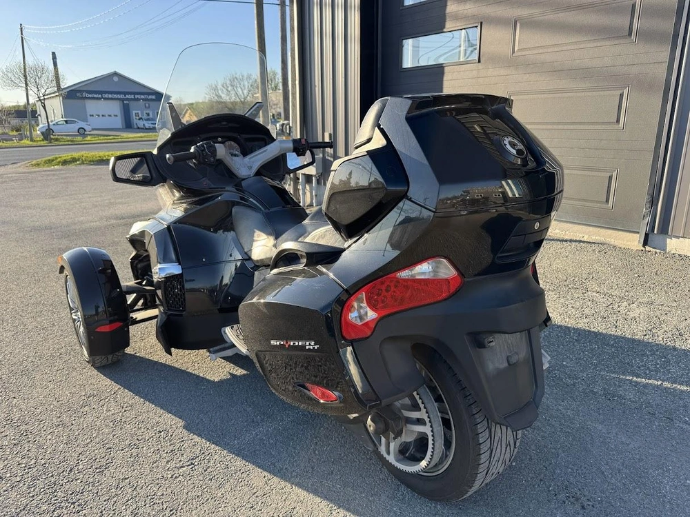 Can-am Rt 2015 alt