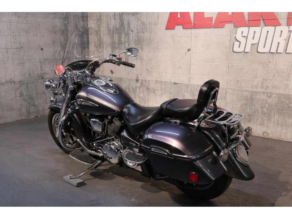 Yamaha Roadstar Silverado S 2015 alt