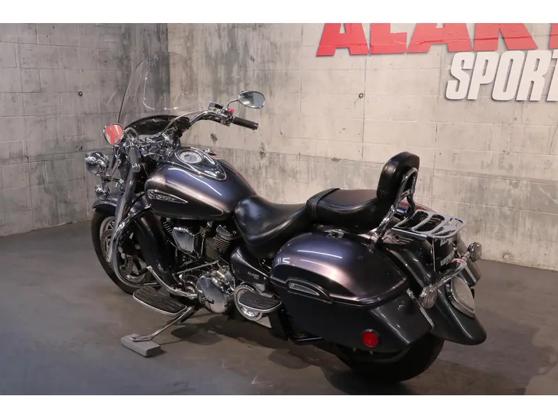 2015 Yamaha ROADSTAR SILVERADO S thumbnail 4