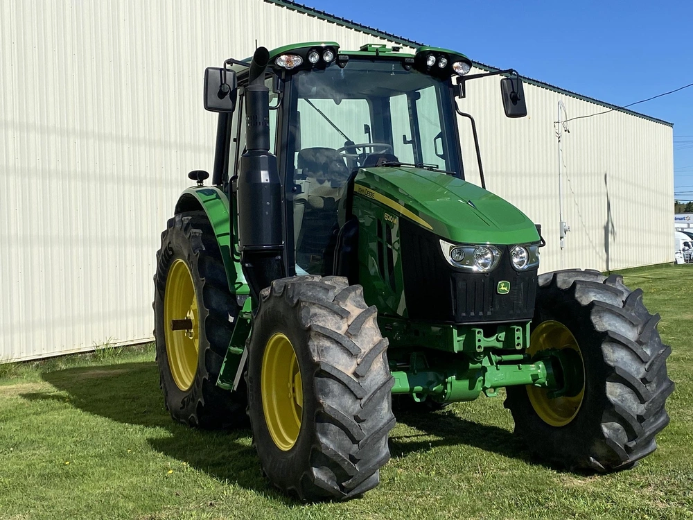 2025 John Deere 6120m alt