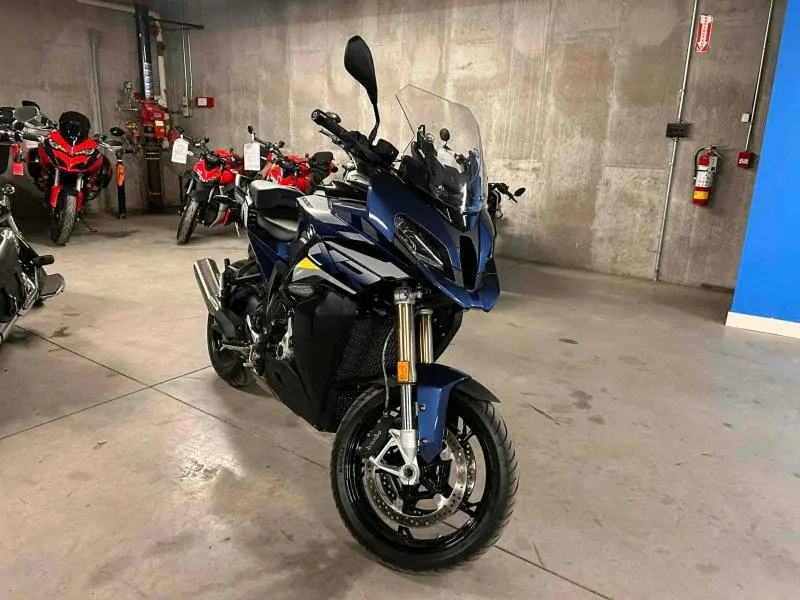 2024 BMW S1000XR thumbnail 3