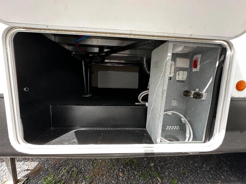 2014 Forest River Sabre 25rlds alt
