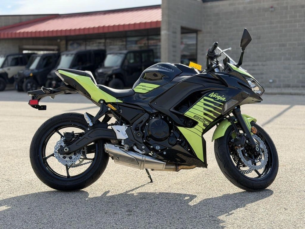 2026 Kawasaki Ninja® 650 Abs alt