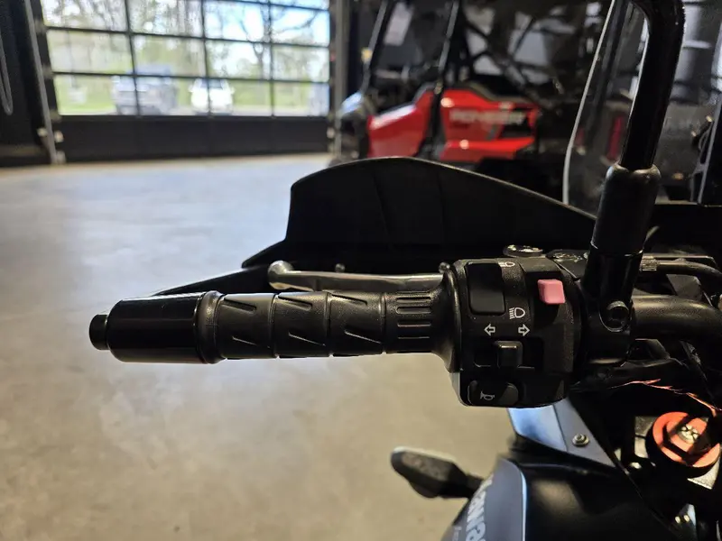2015 Kawasaki KLE650 VERSYS thumbnail 9