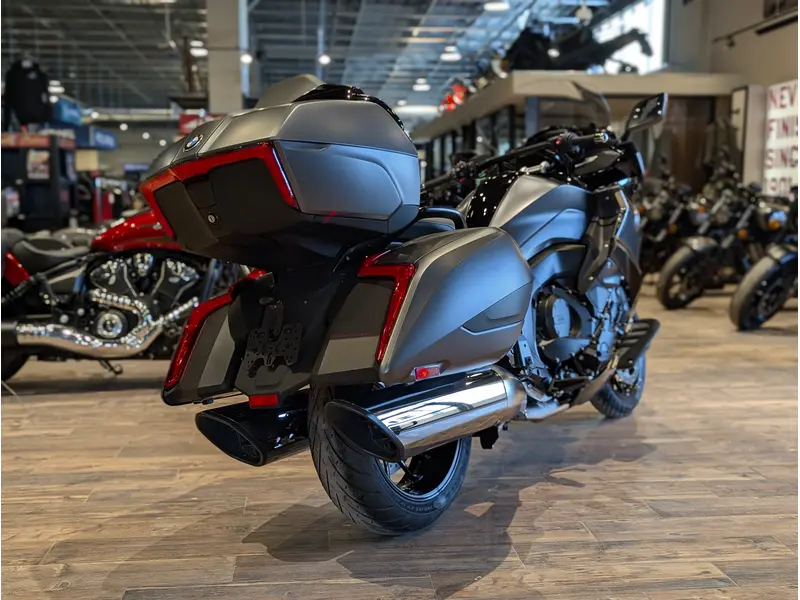 2026 BMW K 1600 Grand America // Mineral Grey Metallic Matte thumbnail 11