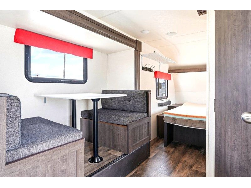 2019 Forest River Wildwood 200rk alt