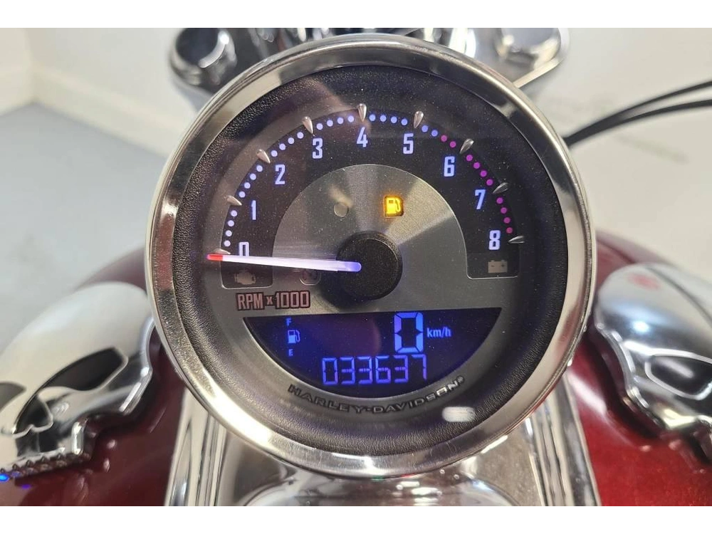 2009 Harley-davidson Rocker C alt