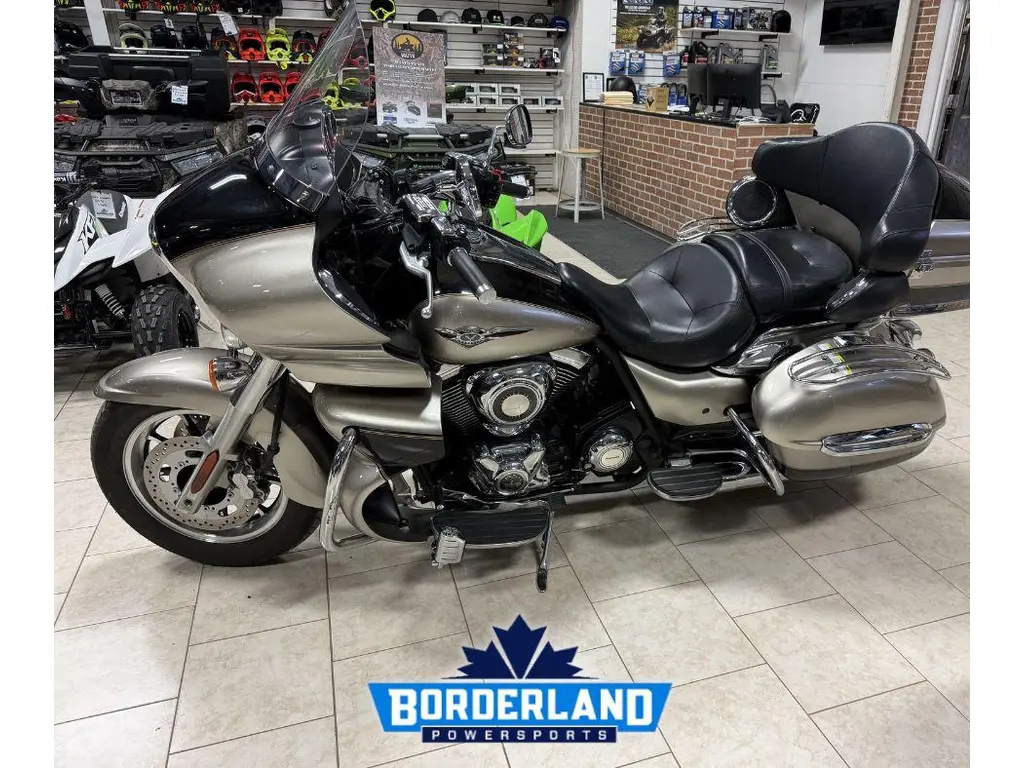 2009 Kawasaki VULCAN 1700 VOYAGER - 29,121 Kms