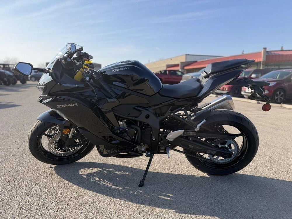 2026 Kawasaki Ninja® Zx™-4r Abs alt