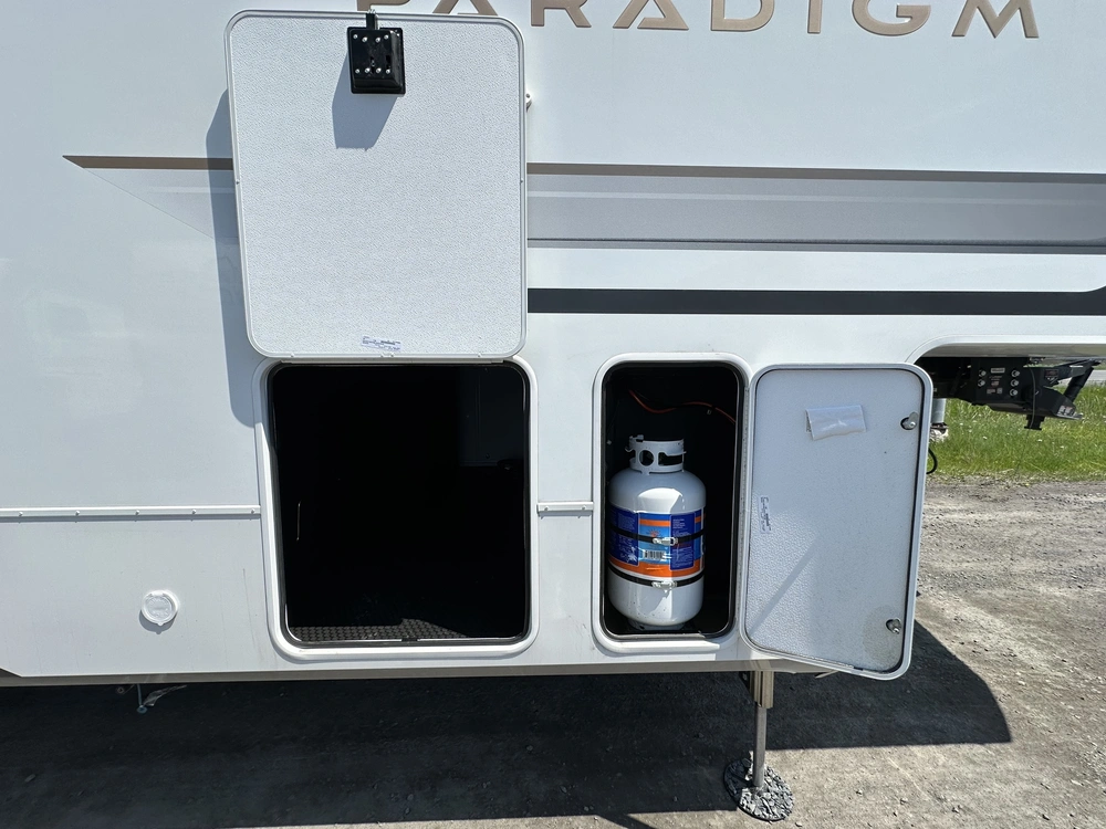 2026 Alliance Rv Paradigm 395ds alt