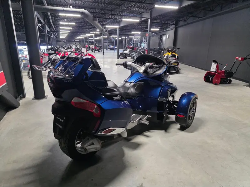 2010 Can-Am SPYDER RT-S SM5 thumbnail 5