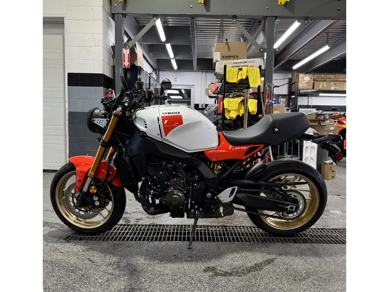 Yamaha XSR 900 2024