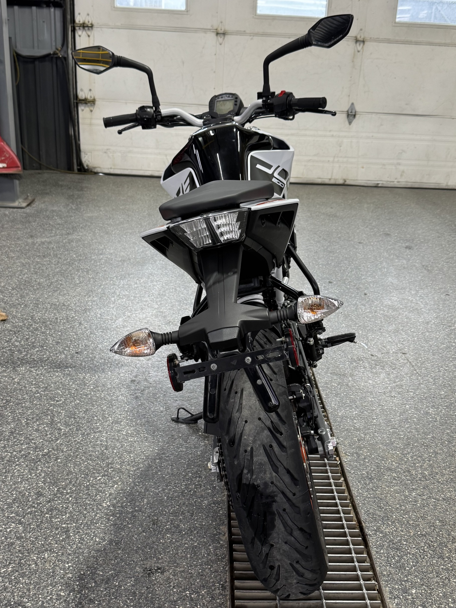 2020 KTM DUKE 200 thumbnail 3