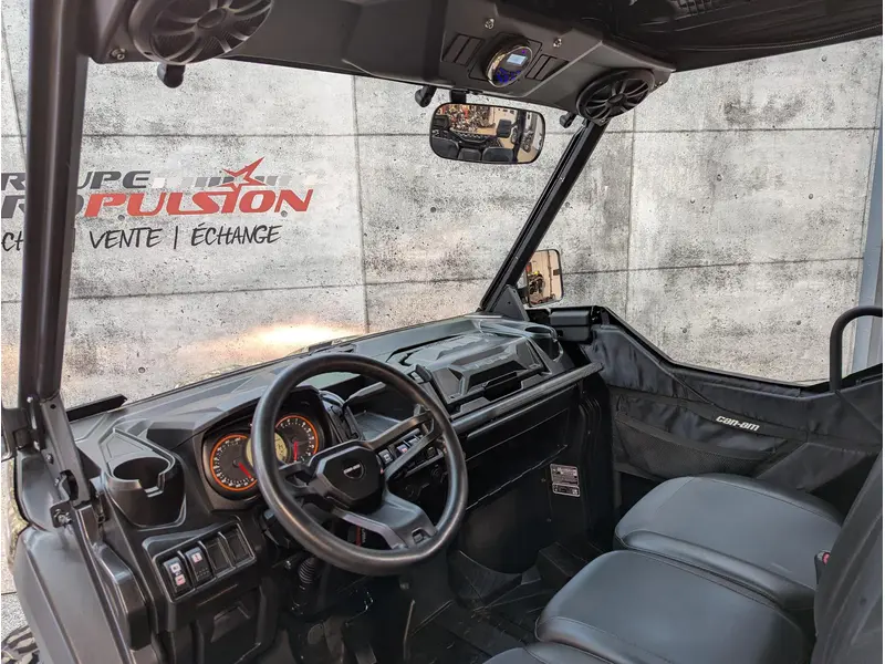 2019 Can-Am Defender XT HD10 | 4400km, Audio + Pneus neufs thumbnail 4