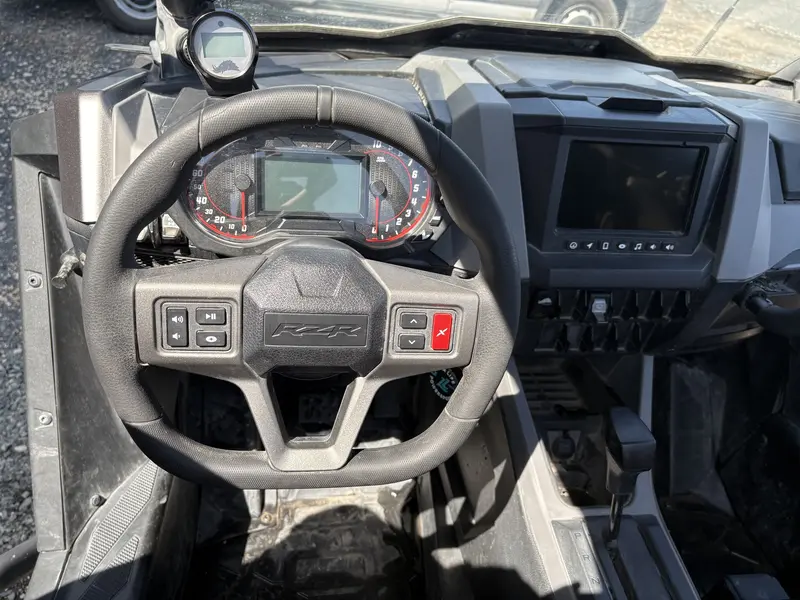 2021 Polaris RZR Pro XP® Ultimate Stage 5 Audio thumbnail 6
