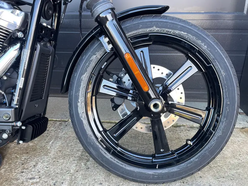 2026 Harley-Davidson FXBB - Street Bob® thumbnail 5