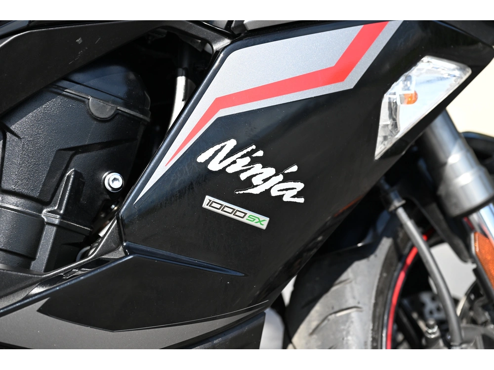 2024 Kawasaki Ninja 1000 Sx alt
