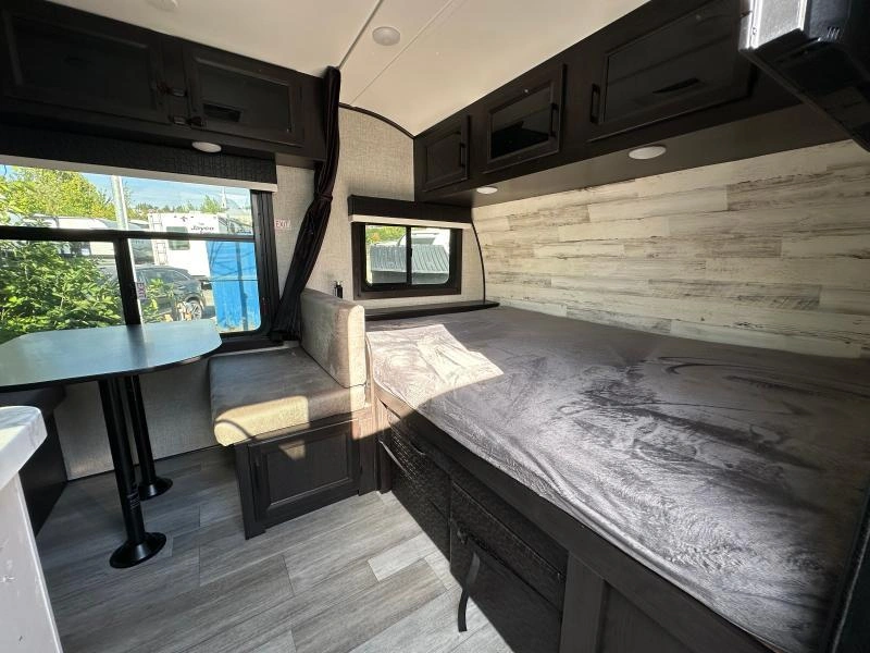 Jayco Jay Feather 171bh 2022 alt