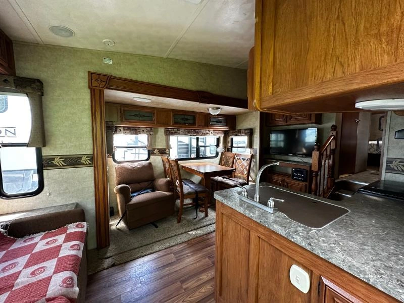 2014 Forest River Sabre 25rlds alt