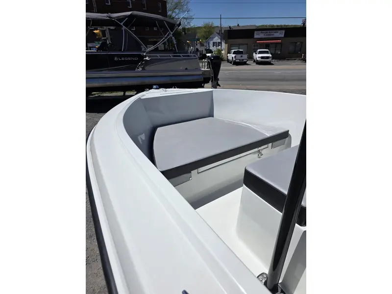 2026 Other 180BW w/ CUSHION PKG + MERCURY 90HP EXLPT + GALVANIZED TRAILER thumbnail 7
