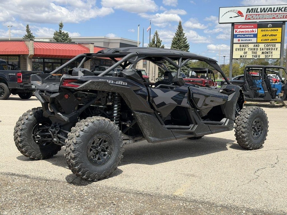 2026 Can-am Maverick X3 Max X Ds Turbo Rr Triple Black_4.5 In alt