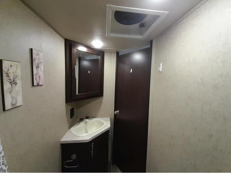 Forest River Cherokee Grey Wolf 26cks 2017 alt